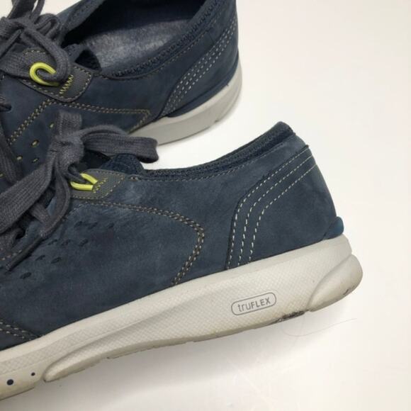 ROCKPORT Navy Sneakers - Picture 4 of 4